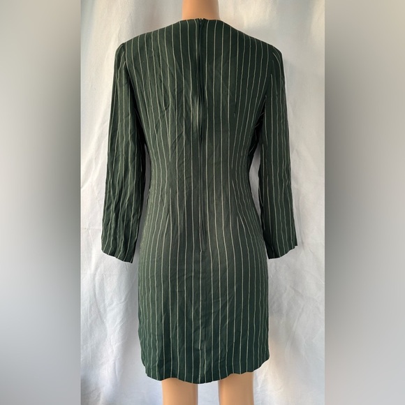 VTG I.S.B. INC. WOMEN'S SZ 10 elegant STRIPED dress green and white. - Picture 11 of 11